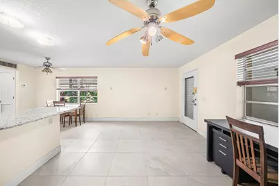 447 Burgundy J, Delray Beach, FL 33484 - Photo 5