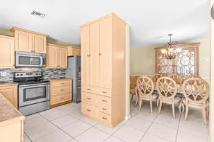 17294 Lake Park Rd, Boca Raton, FL 33487 - Photo 5