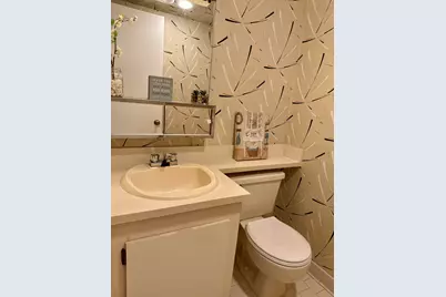 2100 Springdale Boulevard, Unit #306, Palm Springs, FL 33461 - Photo 9