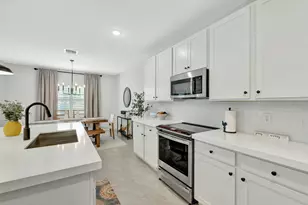 601 NE Waters Edge Ln Unit, Port Saint Lucie, FL 34983 - Photo 21