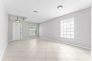 443 Belle Grove Ln, West Palm Beach, FL 33411 - Photo 5
