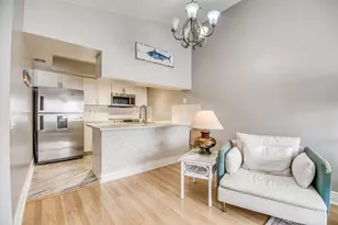 619 Waterside Dr, Hypoluxo, FL 33462 - Photo 5