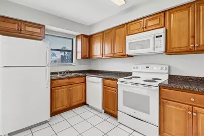 5105 Pier Drive, Greenacres, FL 33463 - Photo 9