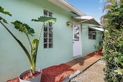 235 Guava Avenue, West Palm Beach, FL 33413 - Photo 5