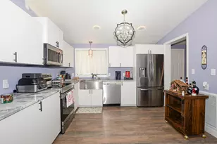 8188 Blolly Ct, Port Saint Lucie, FL 34952 - Photo 3