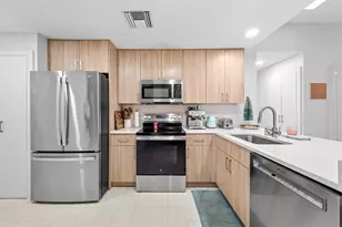 7460 La Paz Blvd, Boca Raton, FL 33433 - Photo 5