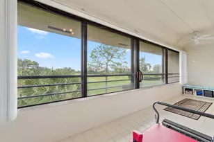 7460 La Paz Blvd, Boca Raton, FL 33433 - Photo 15