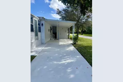 2 Jasmine Lane, Port Saint Lucie, FL 34952 - Photo 3