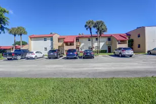 235 Golden River Dr, West Palm Beach, FL 33411 - Photo 15