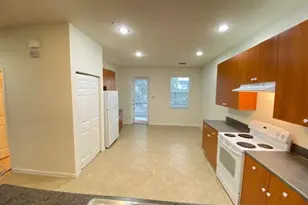 221 Greenwich Cir, Jupiter, FL 33458 - Photo 11