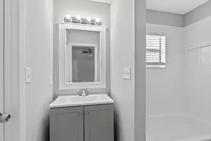 914 Devon Ave, Sebastian, FL 32958 - Photo 17