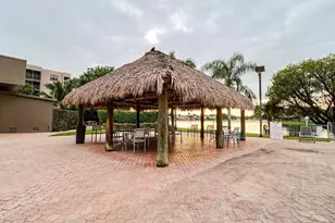 1100 Colony Point Circle Circle Unit, Pembroke Pines, FL 33026 - Photo 79