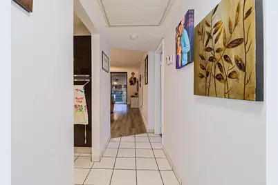 1100 Colony Point Circle Circle, Unit #415, Pembroke Pines, FL 33026 - Photo 11