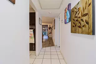 1100 Colony Point Circle Circle Unit, Pembroke Pines, FL 33026 - Photo 11