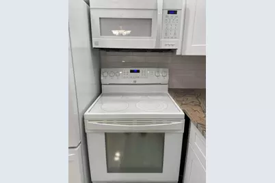 399 Sheffield Q, West Palm Beach, FL 33417 - Photo 7