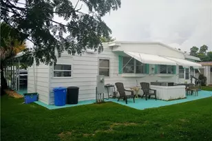 17 Madrid Ln, Port Saint Lucie, FL 34952 - Photo 25