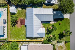8153 SE Carlton St, Hobe Sound, FL 33455 - Photo 31
