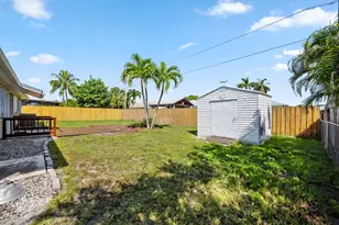 8153 SE Carlton St, Hobe Sound, FL 33455 - Photo 23
