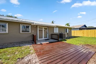 8153 SE Carlton Street, Hobe Sound, FL 33455 - Photo 19