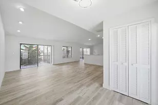 905 NW 22nd Ave, Delray Beach, FL 33445 - Photo 9