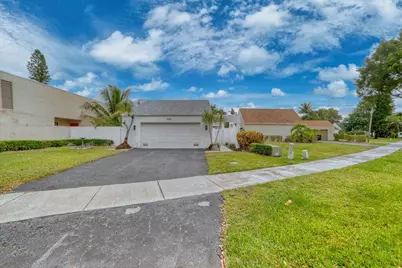 905 NW 22nd Avenue, Delray Beach, FL 33445 - Photo 1