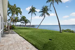 3961 NE Breakwater Dr, Jensen Beach, FL 34957 - Photo 19