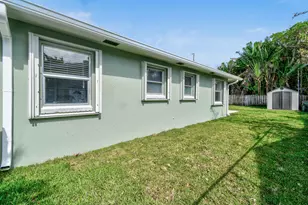 12 Wellesley Dr, Lake Worth, FL 33460 - Photo 41