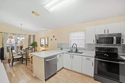 14191 Cisne Circle, Fort Pierce, FL 34951 - Photo 13