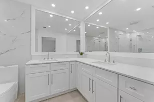 521 NE 32nd St, Boca Raton, FL 33431 - Photo 13