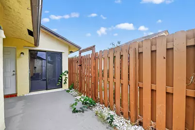 484 Springdale Circle, Unit #48D, Palm Springs, FL 33461 - Photo 41