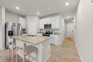 5731 SE Edgewater Cir, Stuart, FL 34997 - Photo 9