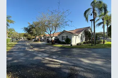 5180 Sabal Gardens Lane, Unit #4, Boca Raton, FL 33487 - Photo 3