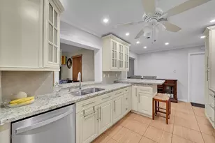 5303 NW 50th Ave, Tamarac, FL 33319 - Photo 13