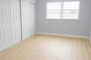 965 Manor Dr, Palm Springs, FL 33461 - Photo 11