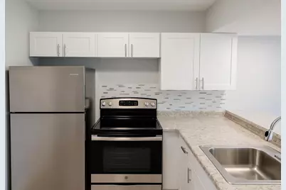 965 Manor Drive, Unit #C-23, Palm Springs, FL 33461 - Photo 9