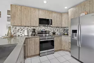 9232 NW 55th St, Sunrise, FL 33351 - Photo 13