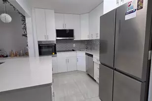 1115 Green Pine Blvd, West Palm Beach, FL 33409 - Photo 9