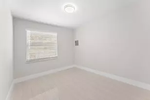 2329 West Dr, West Palm Beach, FL 33409 - Photo 9