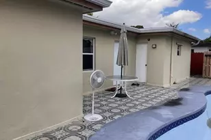 6760 NW 25th Ct, Sunrise, FL 33313 - Photo 3