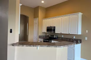 331 NW Somerset Cir, Port Saint Lucie, FL 34983 - Photo 7