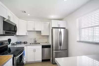 1605 Pennsylvania Avenue, Unit #502, Miami Beach, FL 33139 - Photo 9