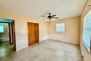 1601 NE Maureen Ct, Jensen Beach, FL 34957 - Photo 9