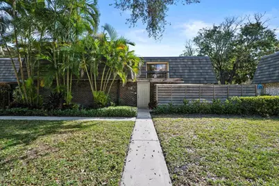 625 6th Terrace, Palm Beach Gardens, FL 33418 - Photo 1