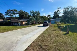 703 Ulrich Rd, Fort Pierce, FL 34982 - Photo 29