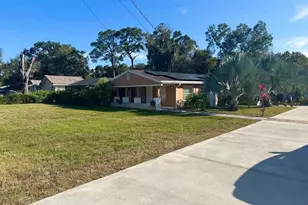 703 Ulrich Rd, Fort Pierce, FL 34982 - Photo 25