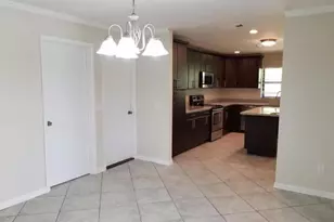 2292 SE Holland St, Port Saint Lucie, FL 34952 - Photo 5