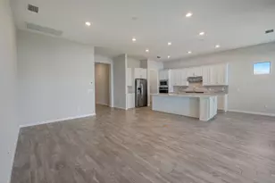 837 SE Courances Dr, Port Saint Lucie, FL 34984 - Photo 5