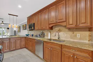 1040 N Palm Ln, Delray Beach, FL 33445 - Photo 5