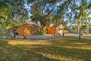 619 29th St E, Bradenton, FL 34208 - Photo 39