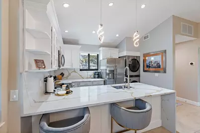 212 Club Drive, Palm Beach Gardens, FL 33418 - Photo 5